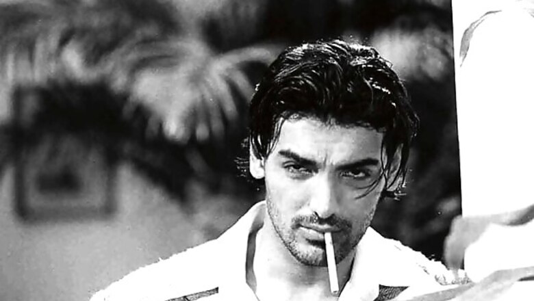 'Not glorifying gangsters in Shootout at Wadala'