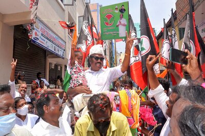 TN Election 2021: From Washing Clothes to Making Dosa, Here's How Candidates Spice Up Poll Campaign