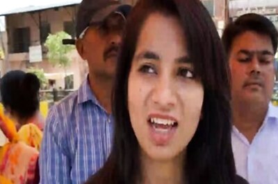 Daughter of Vegetable Vendor Secures Rank 5 in Civil Judge Recruitment Exam