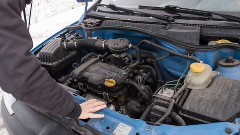 How to Survive in a Car Submerged in Snow