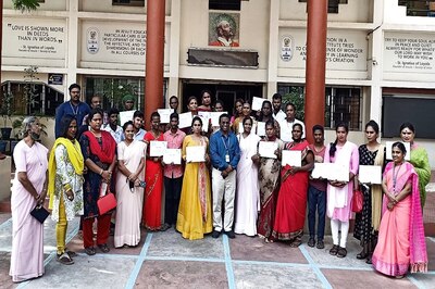 Loyola Business School Awards Skill Certificates to 30 Transgender Students