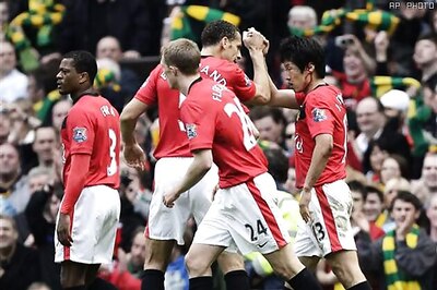 Park heads Manchester United to 2-1 win