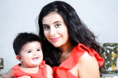 Charu Asopa Recalls Her Struggling Days As She Celebrates Her Daughter's 8-Month Birthday; Watch