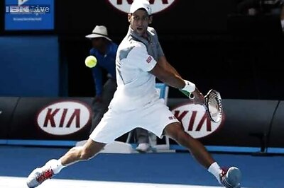 Djokovic, Serena keep it quick to beat the heat