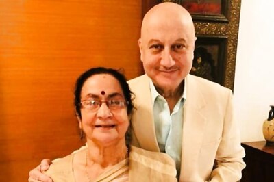 Anupam Kher's Mother is Better than Before, Says God is Kind