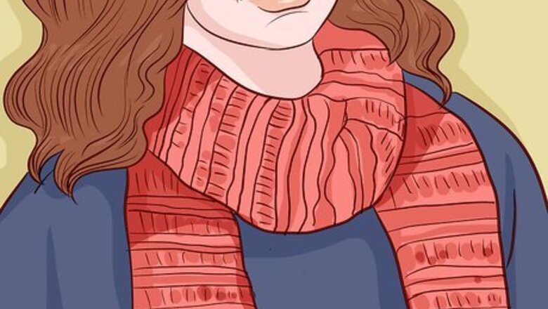 How to Wear a Scarf (Women)