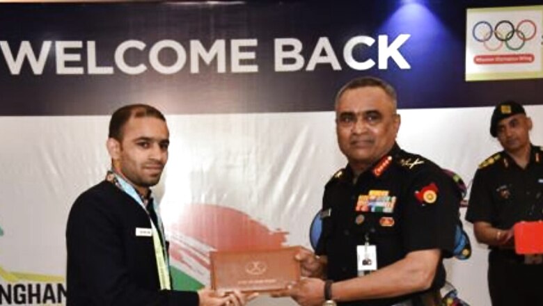 Gen Pande felicitates Army sportspersons who participated in Commonwealth Games
