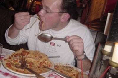 Why some people can't resist food