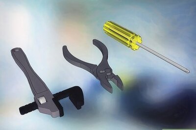 How to Change Washers in the Kitchen Faucet