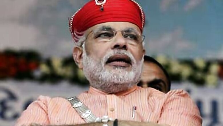 Modi blasts Congress over weak policies, says its slogan now is 'Mar Jawan, Mar Kisan'