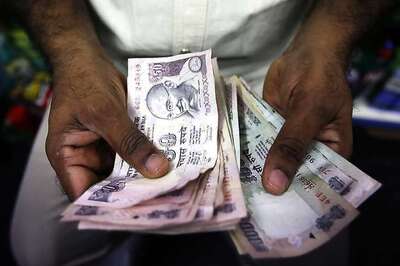 Traders Say Cash Transactions Helps Buyers Evade EC's Expenditure Restrictions in Bengal