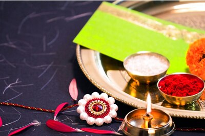 Raksha Bandhan 2022: Here’s How Rabindranath Tagore Turned Rakhi Festival Into a Socialist Movement For Bigger Cause