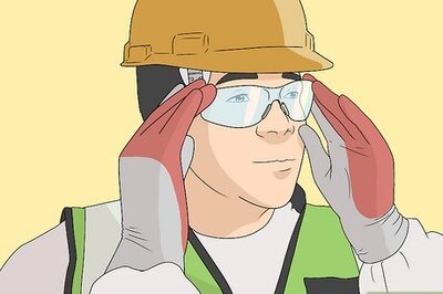 How to Operate a Chainsaw