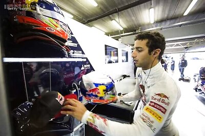 Webber indicates Ricciardo will replace him at Red Bull