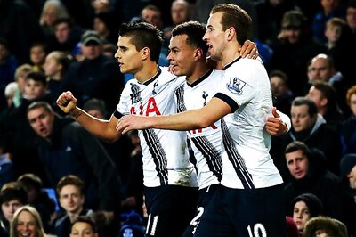 Alli's volley earns Tottenham 1-1 draw at Everton