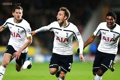 Eriksen scores late winner to give Tottenham 2-1 win over Hull