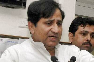 LS polls: After BJP-LJP tie-up, Congress under pressure to finalise alliance