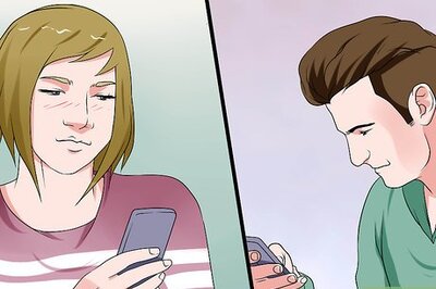 How to Flirt if You Are a Shy Girl