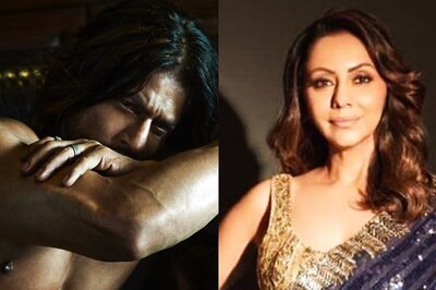 Shah Rukh Khan's Thirst Trap Shirtless Pic Has Left Gauri Khan Worried; Here's Why