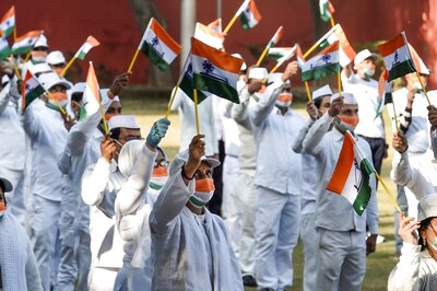 Sonia Gandhi, Rahul Skip Congress Foundation Day Event; 'Dissenting' Letter-writers Present