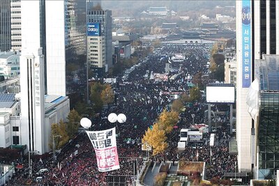 Mass Rally Kicks Off in Seoul Calling for President Park Geun-hye's Ouster