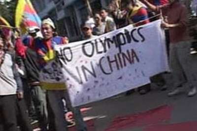 China believes Dalai Lama gets help from USA