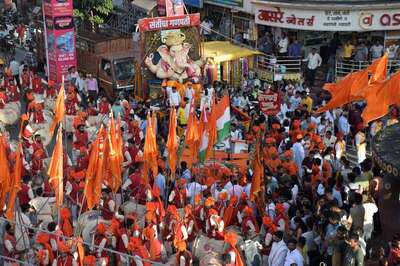 Ganesh Chaturthi: Mumbai's Lalbaugcha Raja Stands Tall, Security Up In City; Traffic Curbs Also in Noida