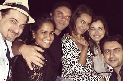 Photo of the day: Sonakshi Sinha spends a 'lovely evening' with Arpita Khan, Dia Mirza, Sohail Khan
