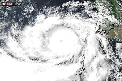 Cyclone Hudhud named by Oman after Israel's national bird