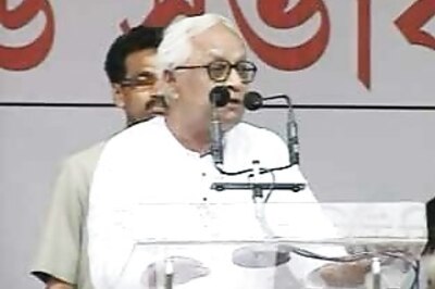 Naxals dare Bengal CM as he meets Manmohan