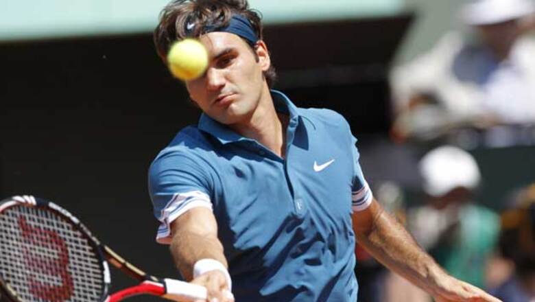Federer outclasses Reister in 3rd round