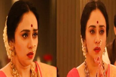 Amruta Khanvilkar Bats For Folk Artists Of Maharashtra In An Emotional Post