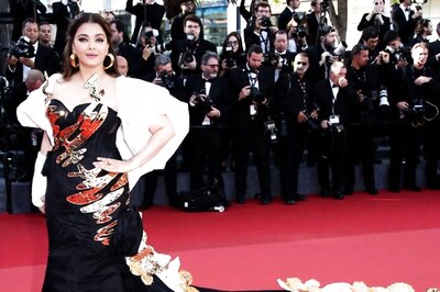 Aishwarya Rai Bachchan To Undergo Surgery For Her Wrist Post Her Cannes Appearance? What We Know