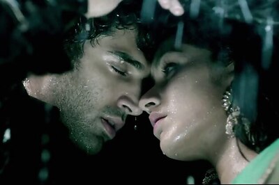 'Aashiqui 2' collects Rs 13 crore in opening weekend
