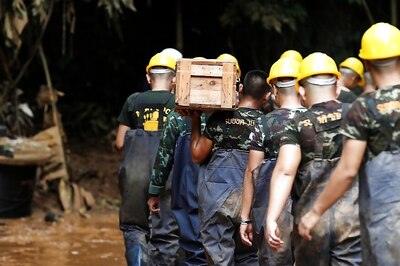 Thailand Cave Rescue: Ex-Navy Seal Dies After Running Out of Oxygen