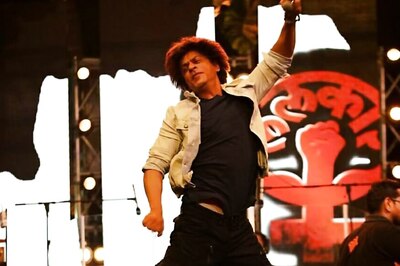 Shah Rukh Khan, Farhan Akhtar, Papon Raise Their Voices Against Gender Voilence at Lalkaar Concert