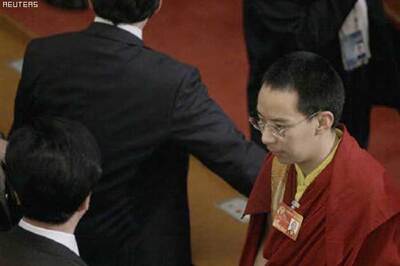 Chinese Panchen Lama visits India border