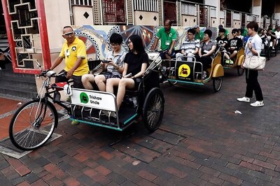 Singapore Receives Record Number of Visitors in 2016