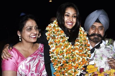 Snapshot: Miss India 2013 Navneet Kaur Dhillon without makeup