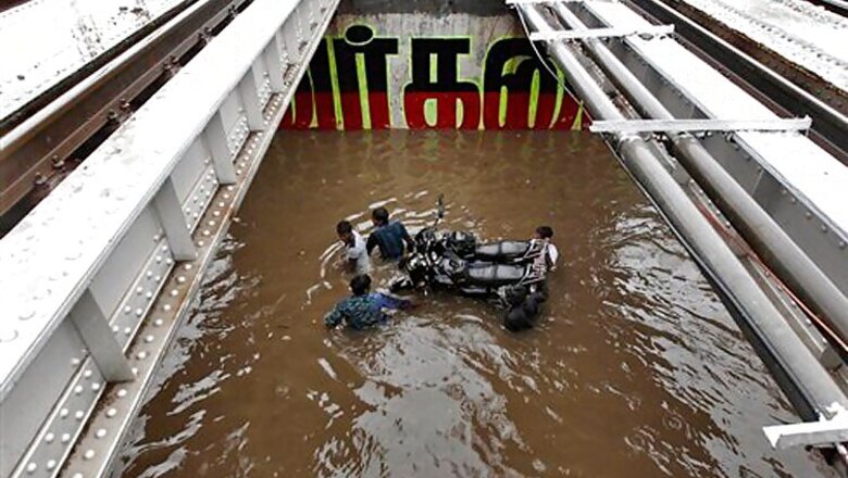 Heavy rain batters Chennai, rest of Tamil Nadu, 55 dead, many flights cancelled