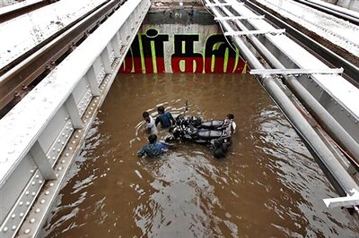 Heavy rain batters Chennai, rest of Tamil Nadu, 55 dead, many flights cancelled