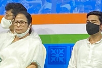 At Bhowanipore Campaign, Mamata Hints at National Ambition, Steps Up Attack on BJP, Cong