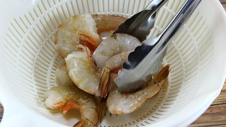 How to Thaw Frozen Shrimp
