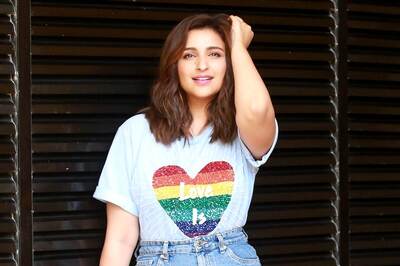 Parineeti Chopra Shares Few Tips on How to be 'Good Fan' of Any Celebrity