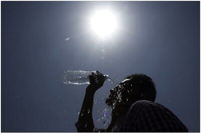 Hot Day in Delhi, Mercury Likely to Remain Above 40 Degrees for Next Few Days