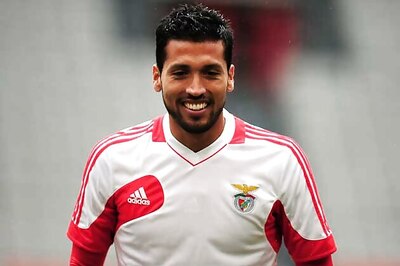 Manchester United close to signing Benfinca's Ezequiel Garay