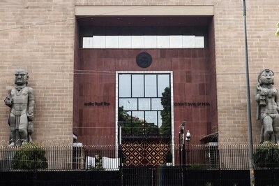 News18 Afternoon Digest: Bharat Bandh Today: SBI, PNB, RBL and Other Bank Services, ATMs to be Hit. Full List & Other Stories