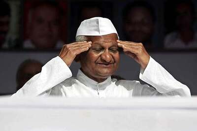 Anna Hazare Feels Artists are Beyond Religion and Country