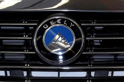 China's Geely Makes $9 Billion Daimler Bet Against Tech 