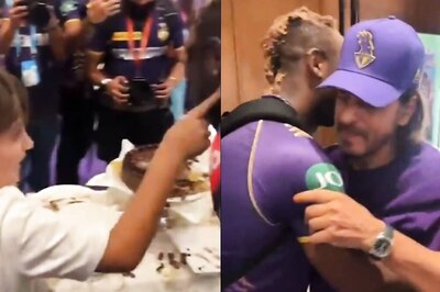 Shah Rukh Khan' Son AbRam Celebrates Andre Russell’s Birthday, Puts Cake On His Face; Video Goes Viral